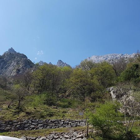 Hotel Garganta Del Cares Poncebos Zewnętrze zdjęcie