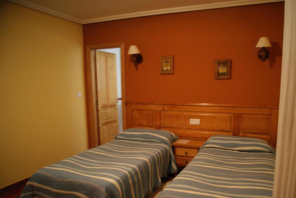 Hotel Garganta Del Cares Poncebos Pokój zdjęcie