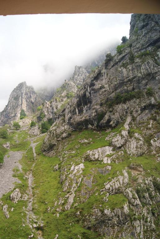 Hotel Garganta Del Cares Poncebos Pokój zdjęcie